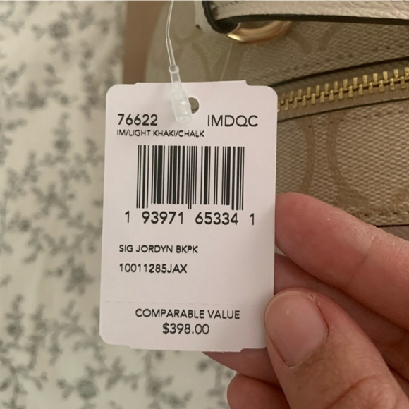 Coach Jordyn Backpack - Picture 3 of 7